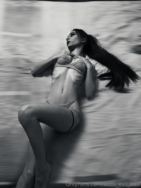 brunette petite onlyfans hot nude img