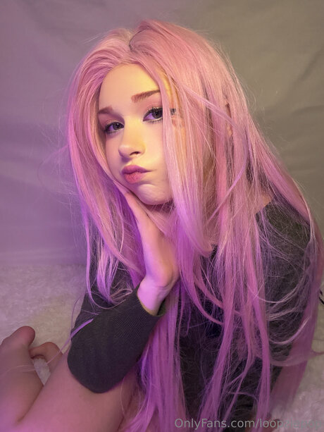 Loopziepop model high quality pics