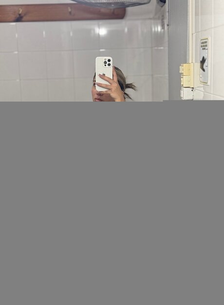 Alissonfox exclusive star image