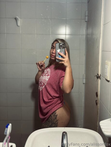 Alissonfox pornstar art photo