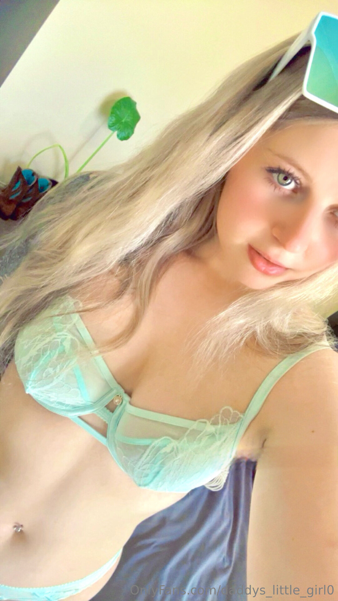 Daddys Little Girl0 model naked image