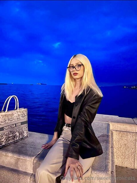 Sweetcarolinats exclusive model images