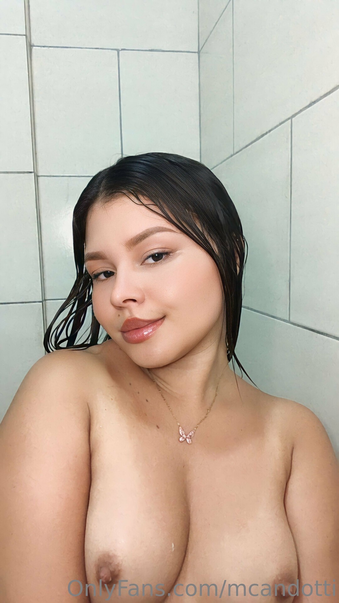 Mcandotti star nude photo