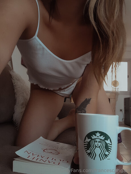 Misssgold model top pictures