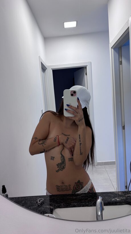 De Clairmont xxx star galleries