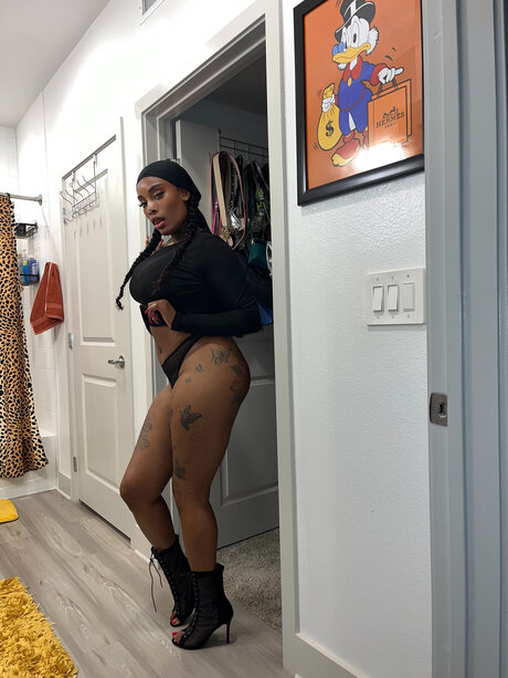 Yourfavgirlrw free pornstar photo