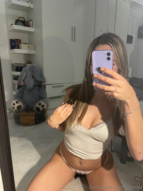 Iamiel perfect star photos