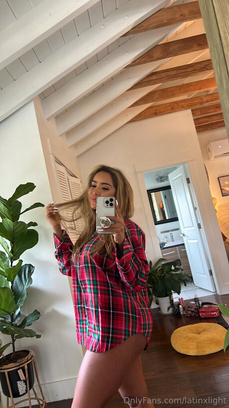 Latinxlight star hot img