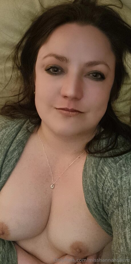 Misshannahshere naked star image