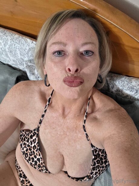 Gilfyrose sexy model gallery