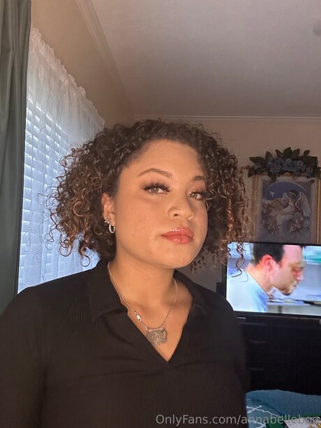 Annabellebooo hot model pics