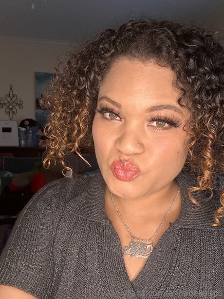 Annabellebooo nice actress photo