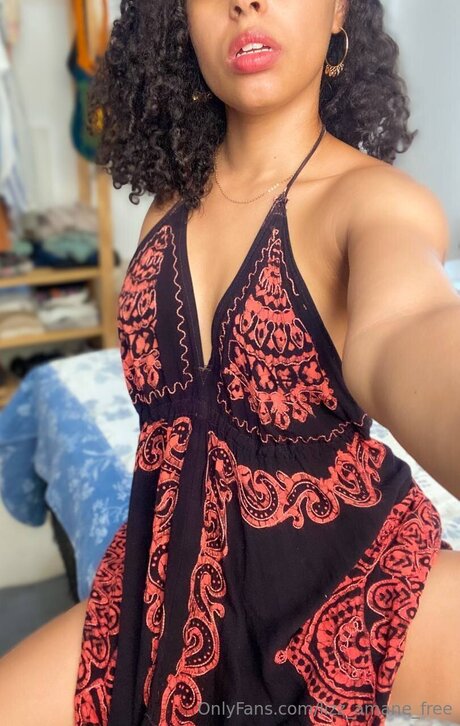 Lizz Nks hot actress photos