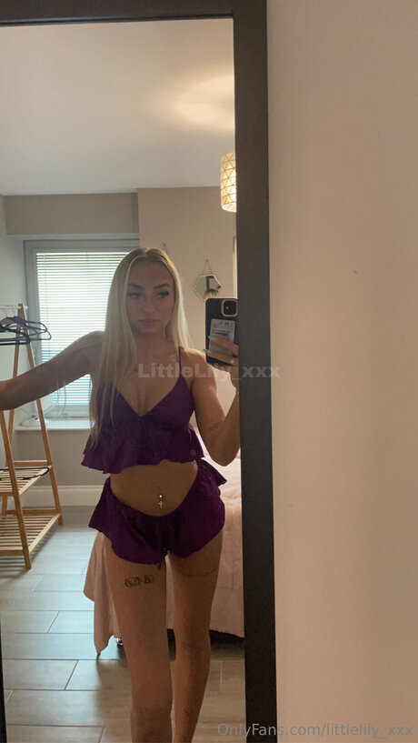 Littlelily Xxx erotic actress image