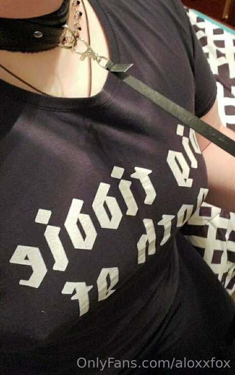 Aloxxfox model best gallery