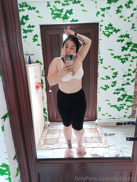 Diadeiutza pornographic actress pics