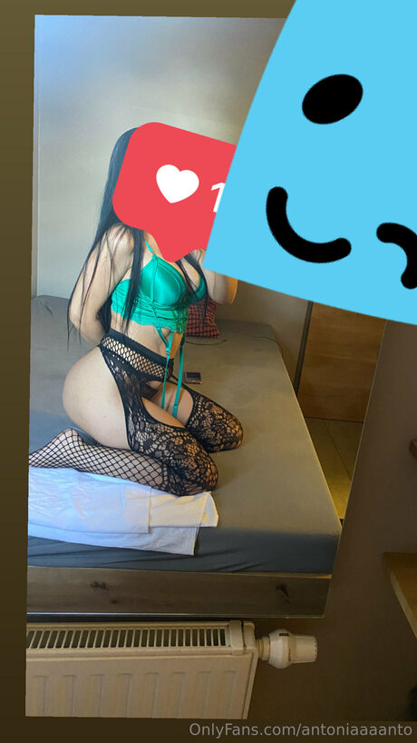 Antoniaaaanto star top image