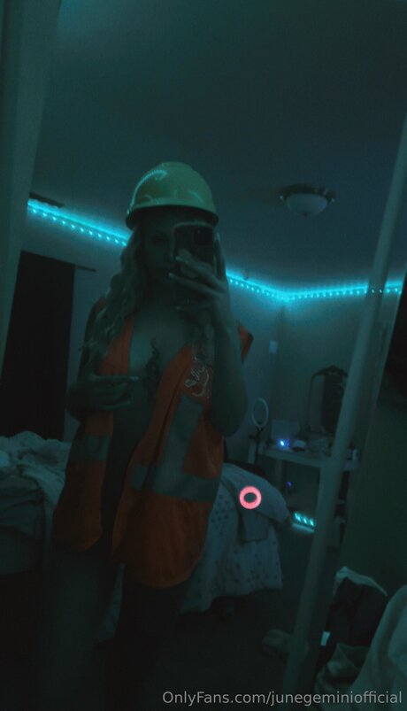 Junegeminiofficial porn star galleries