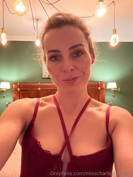 Misscharlotteruddy porn model pic