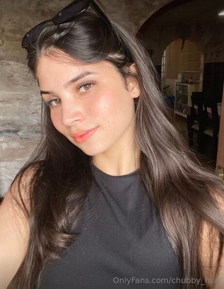 Chubby Mia best actress photos