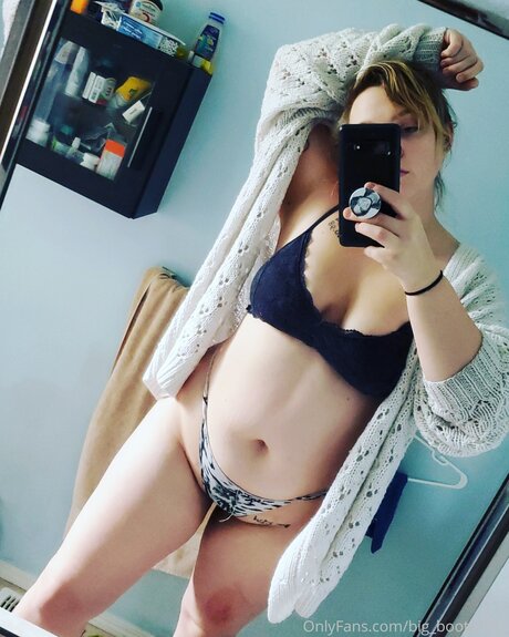 Big Booty 95 pornstar art gallery