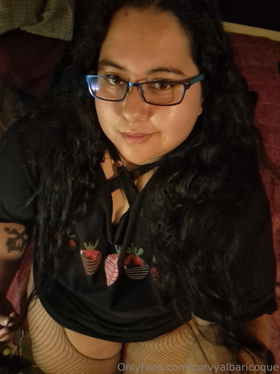 Curvyalbaricoque model pornographic picture