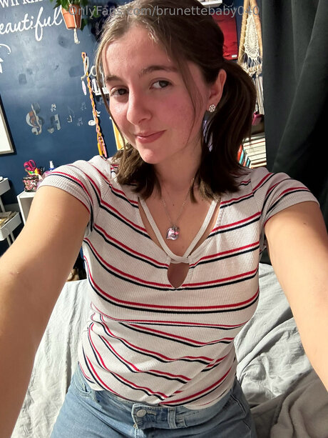 Brunettebaby040 pornstar sex images