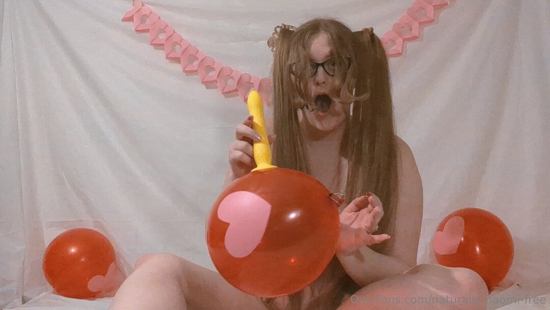 Naturally Naomi Free model exclusive pic