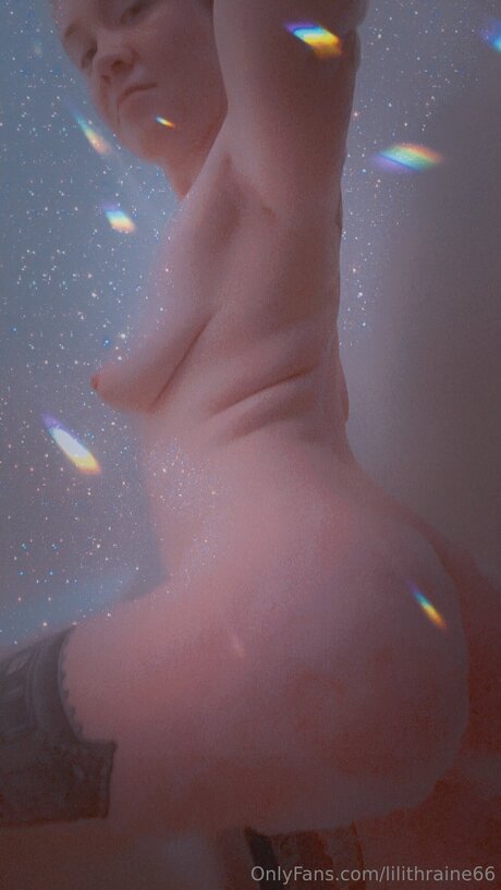 Lilithraine66 nude star pic