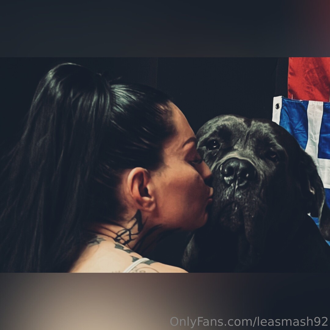 Elaineshubz pretty pornstar photo