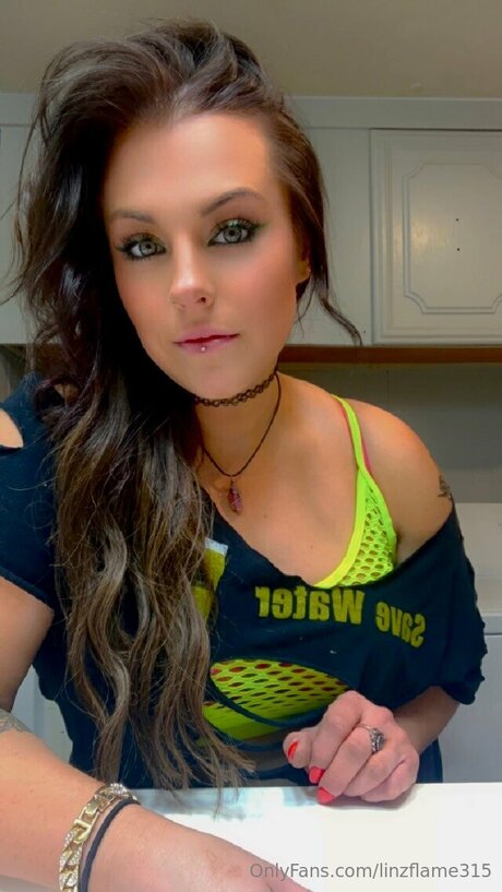 Linzflame315 pornstar nude gallery