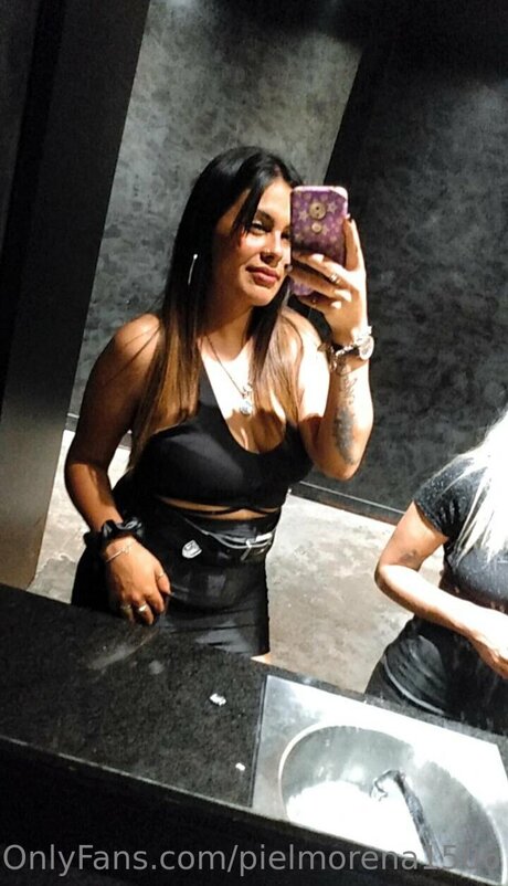 Pielmorena1506 beautiful pornstar pics