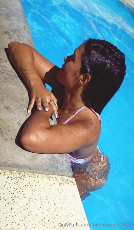 Pielmorena1506 xxx model archive