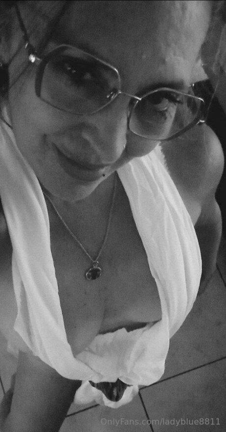 Ladyblue8811 pornstar pretty img