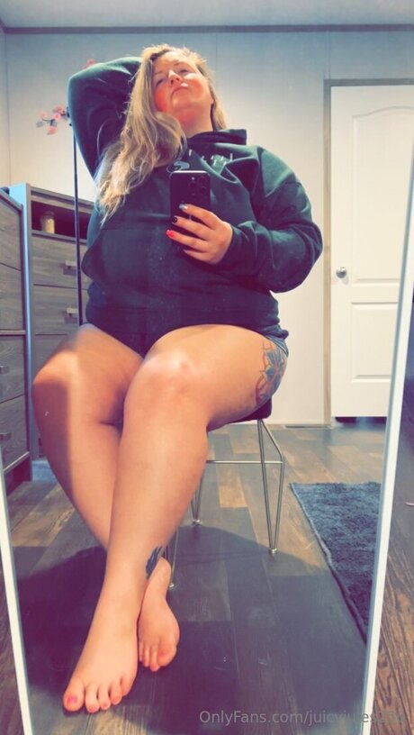 Juicyjules256 model pornographic galleries