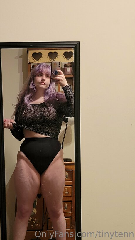 Tinytenn model perfect photos