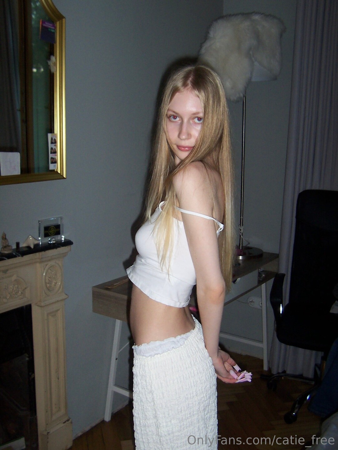 Catie Free naked star img