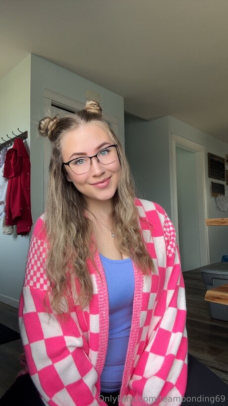 hottest midget onlyfans adult photo