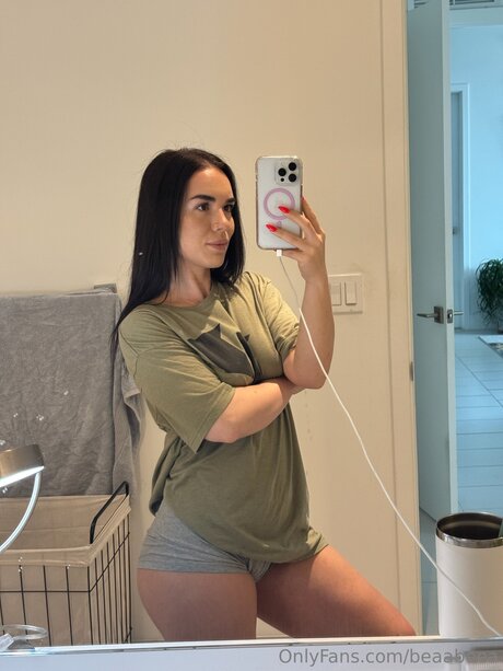 Beaabeea erotic actress archive