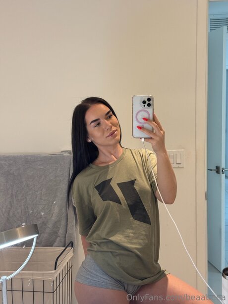 Beaabeea free star pics