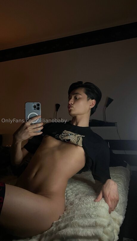petite skinny onlyfans beautiful pictures