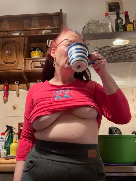 Margretbrown pornographic model pic