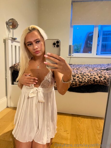 Layzellfrankie naked actress photo