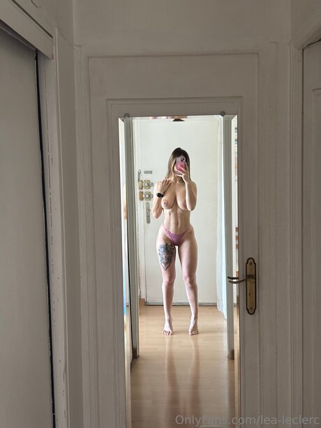 Lea Leclerc free actress picture