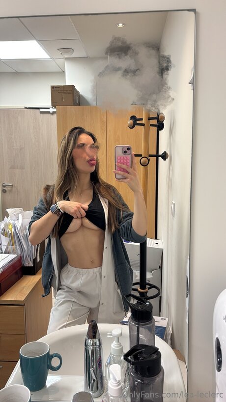 Lea Leclerc actress photo