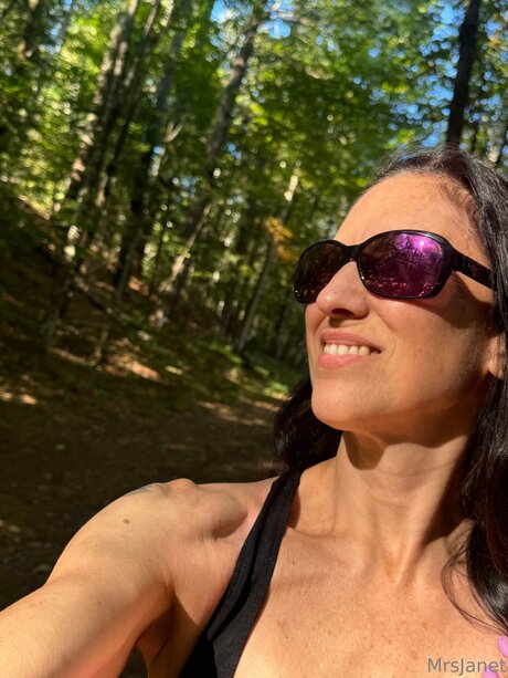 Mrsjanetm erotic actress pic