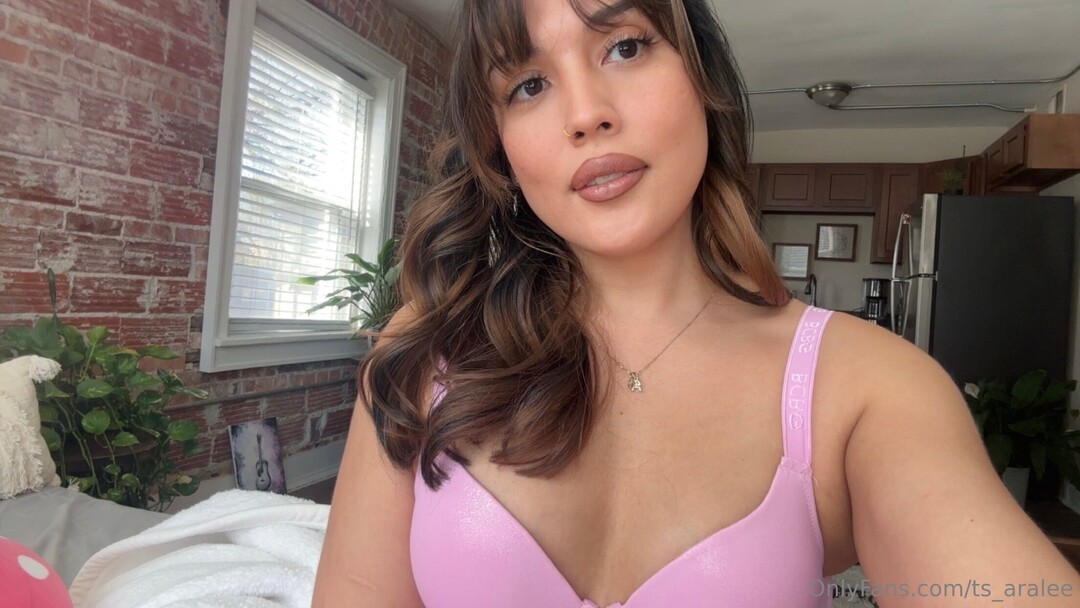 Ts Aralee pornstar top photo