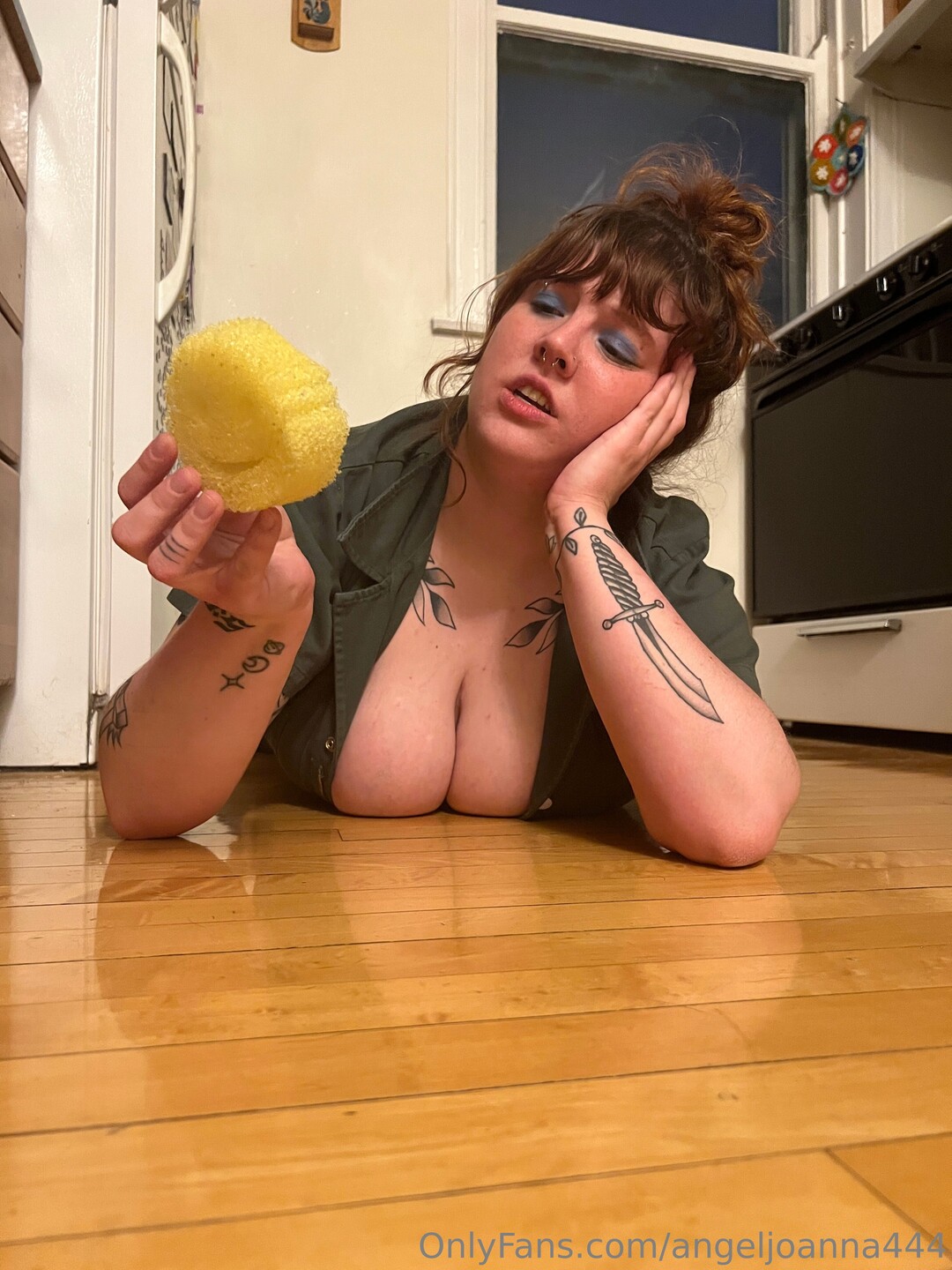 Angeljoanna444 naked pornstar gallery