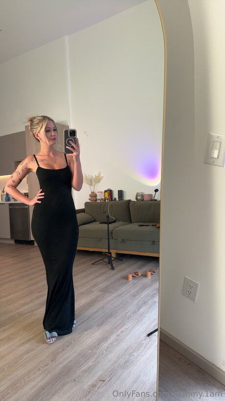 Georgia 1am model naked photo