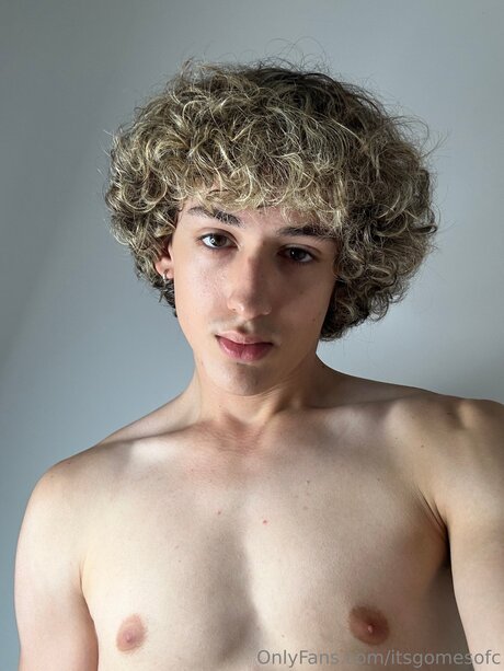 Itsgomesofc nude actress picture